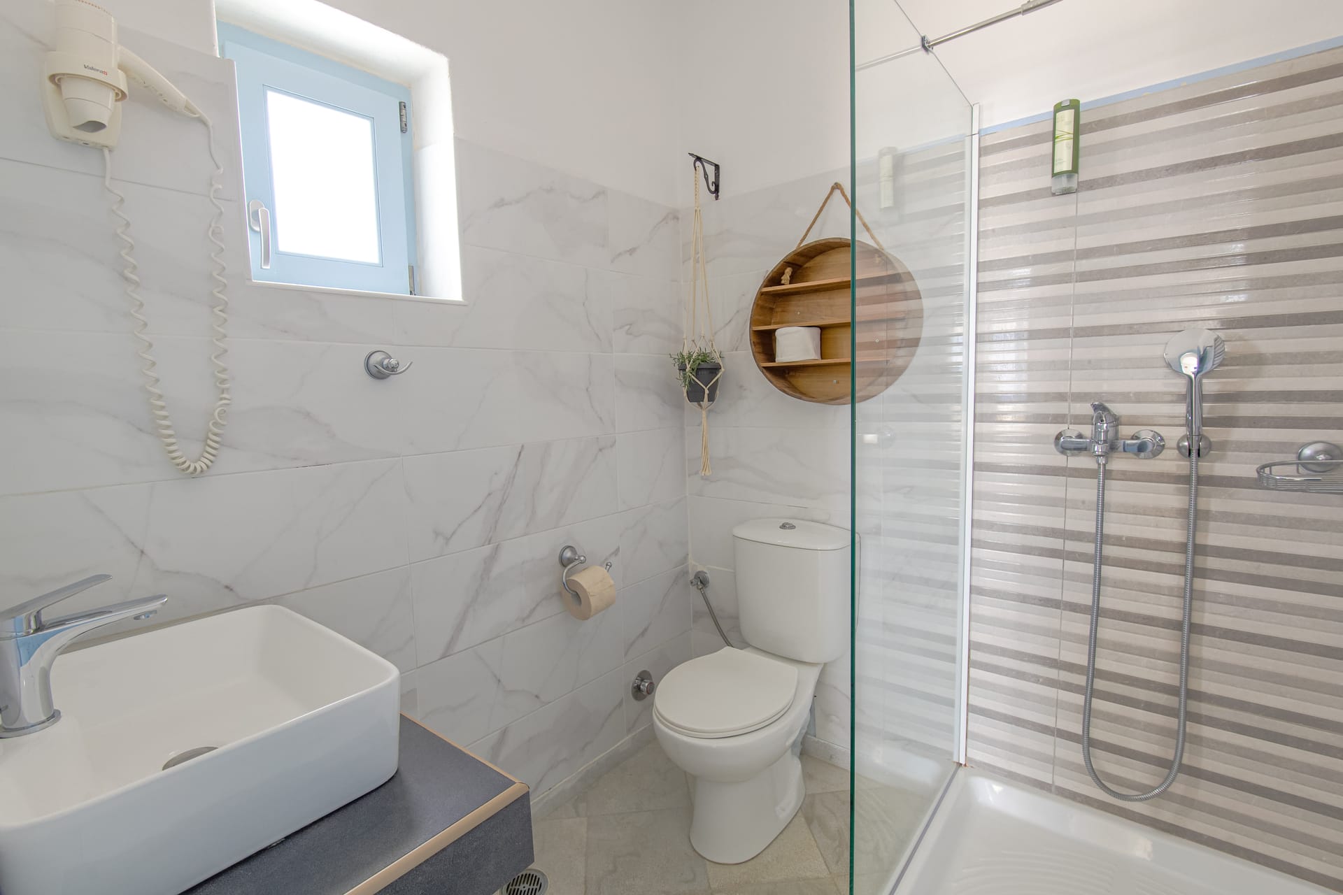 Deluxe Quadruple Family Sea View