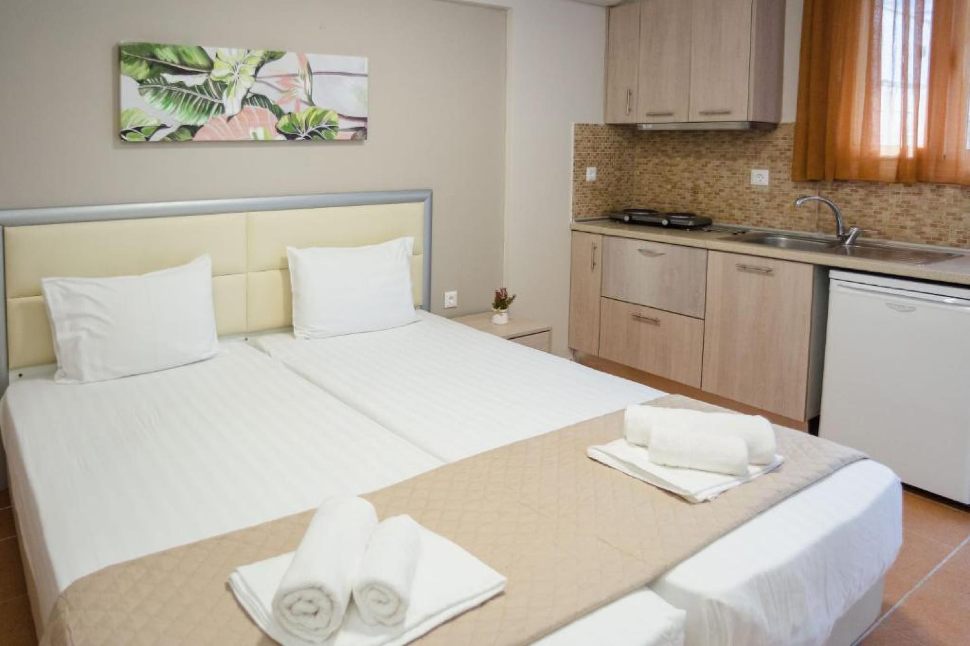 Semibasement Double Studio