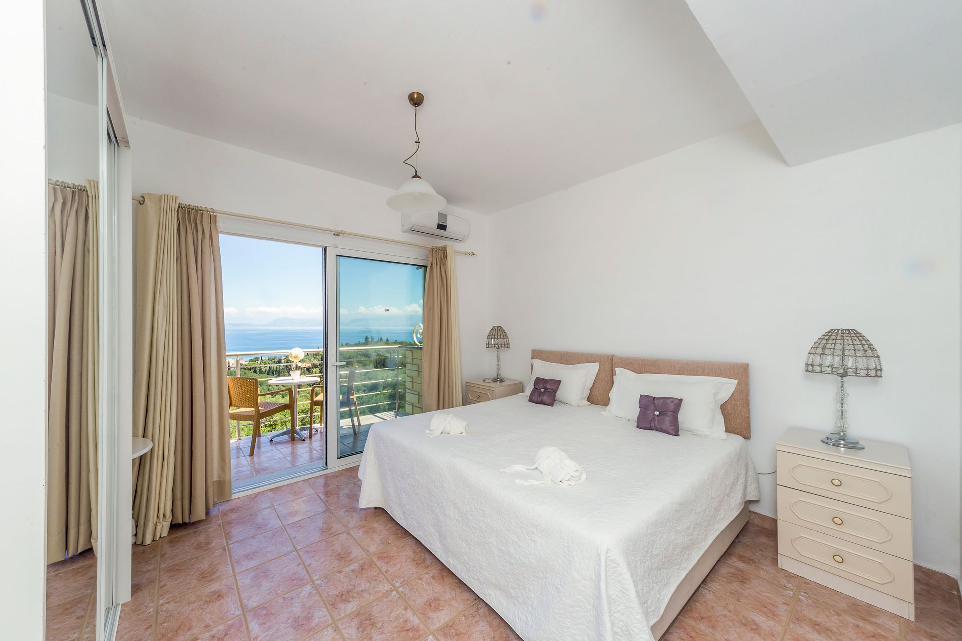 Penthouse Superior Apartment with Jacuzzi