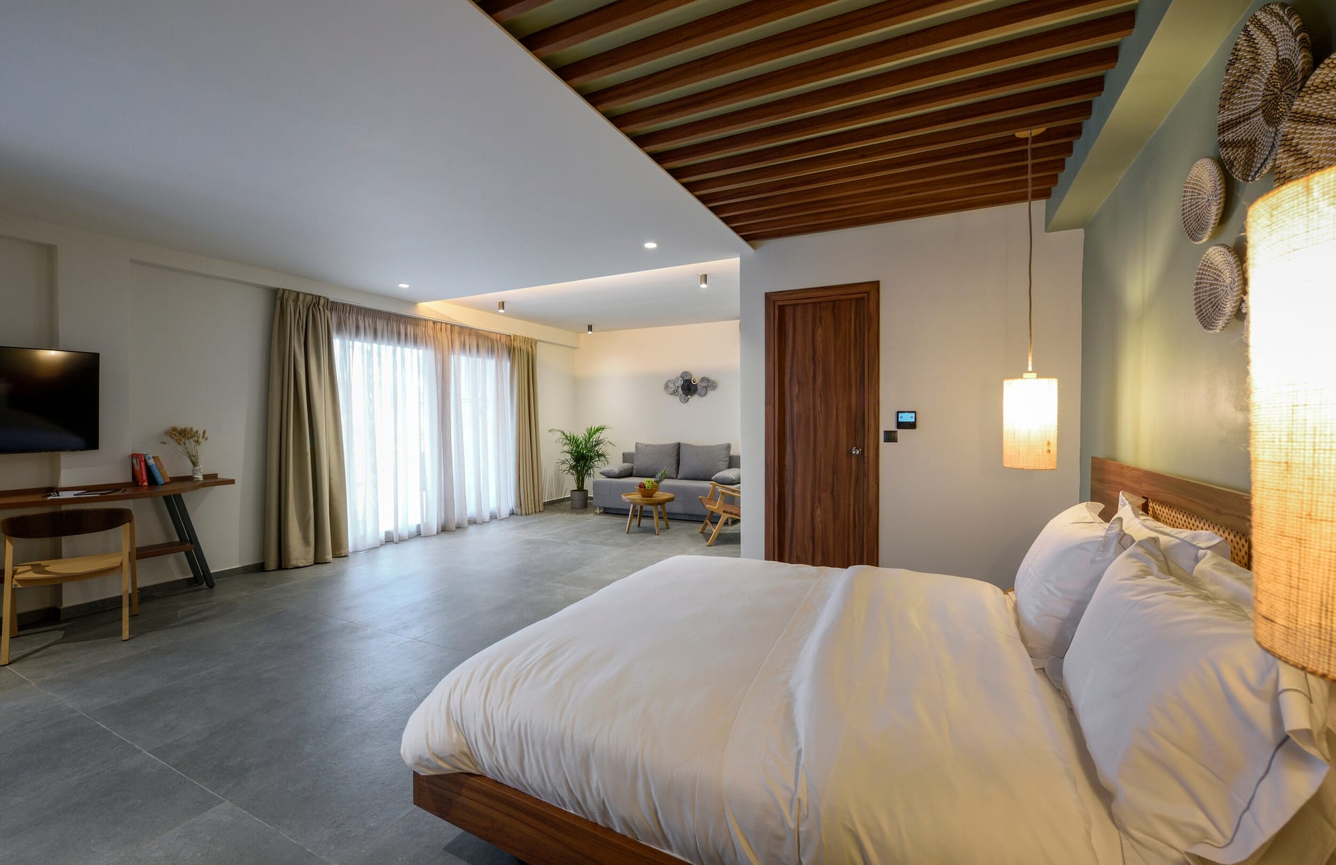 Junior Suite with Pool View