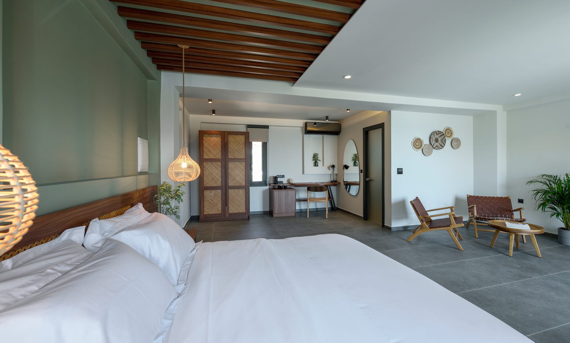 Deluxe Suite with Sea View