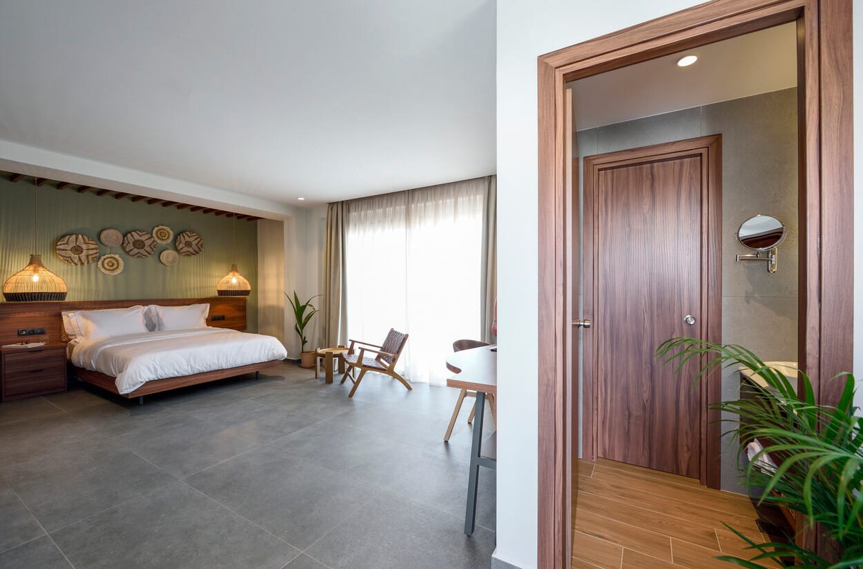 Amyntas Suite with Sea View