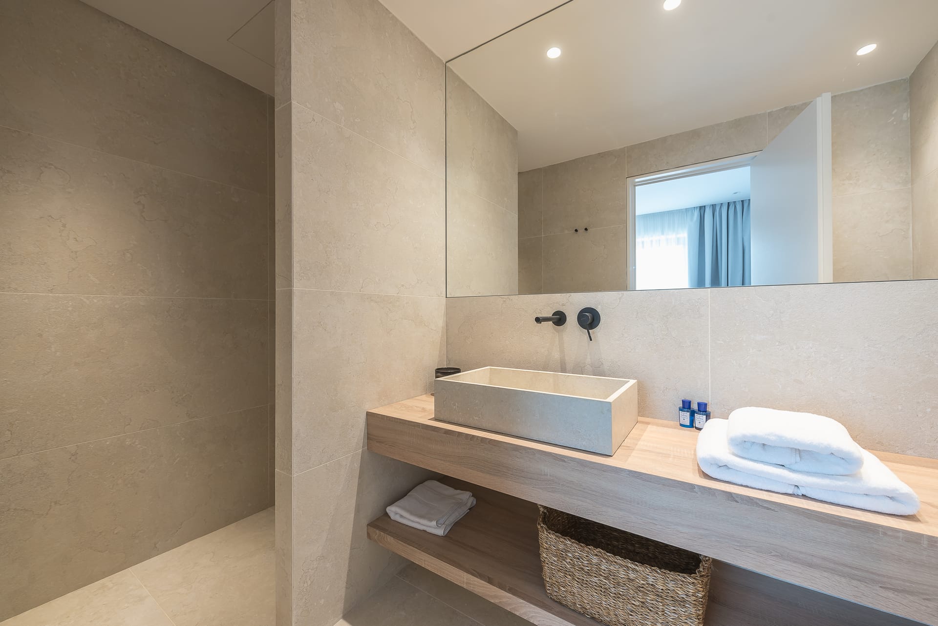 Deluxe Room 2.3