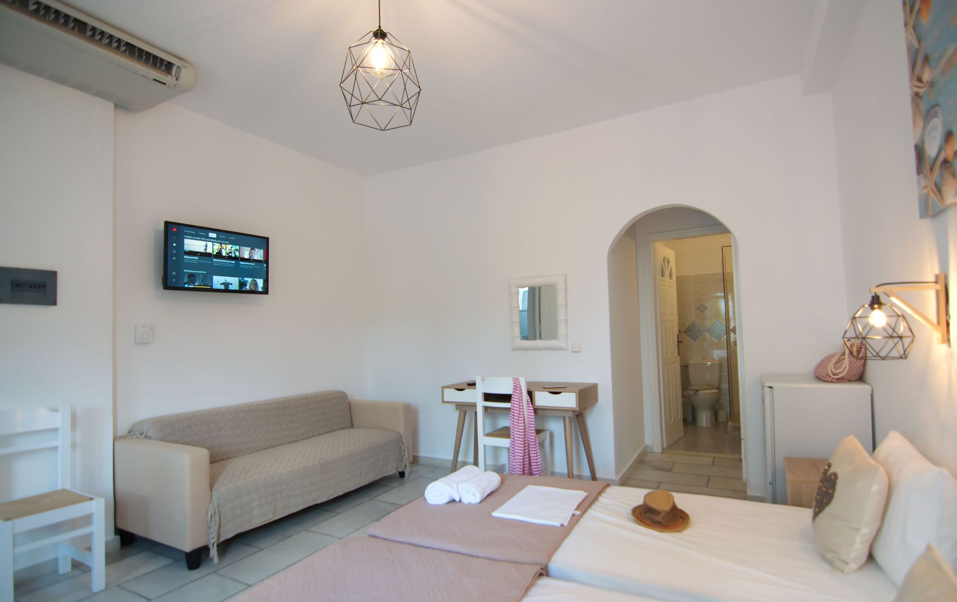  Deluxe Double Or  Twin Room Semi Basement