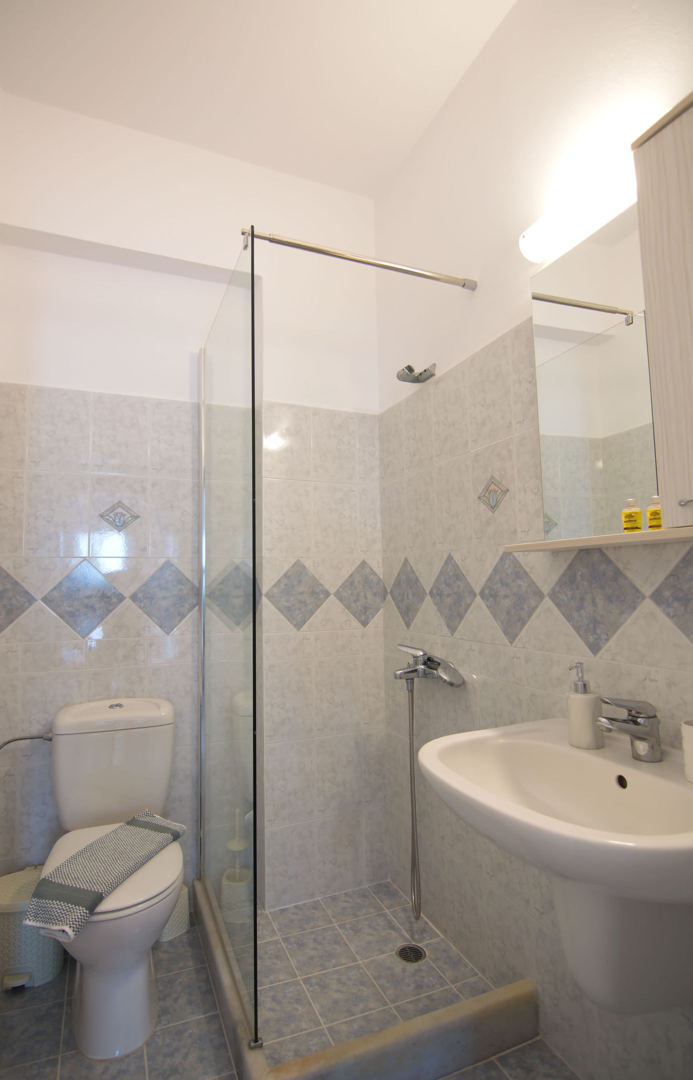  Deluxe Double Or  Twin Room Semi Basement