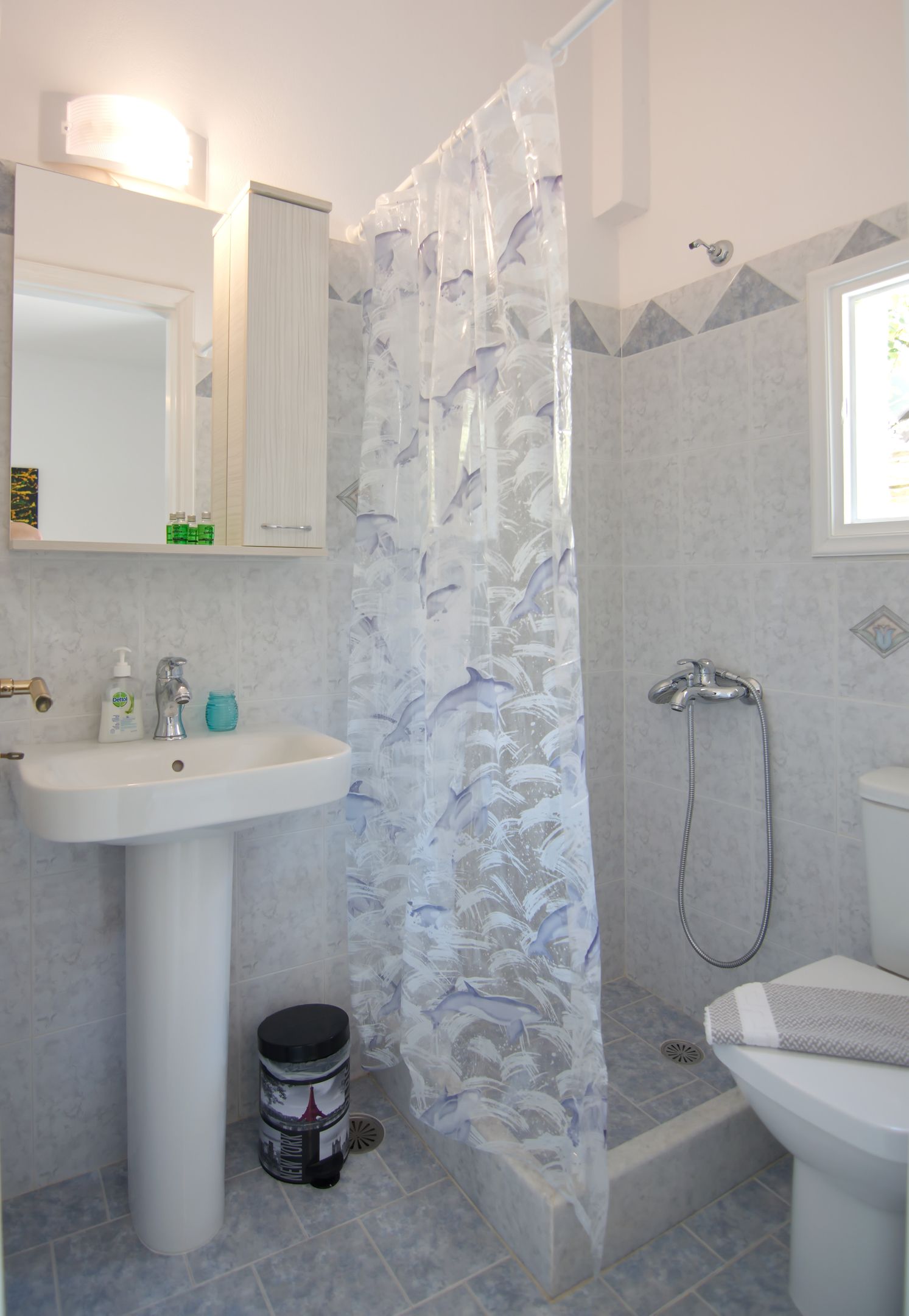  Economy Twin Room Basement