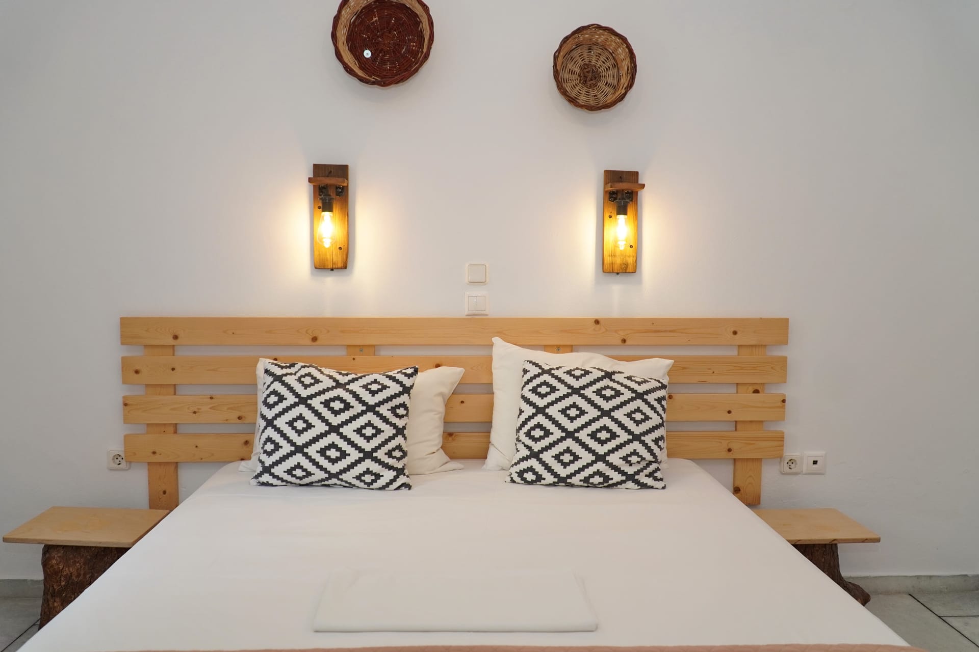 Executive Double Room Semi Basement