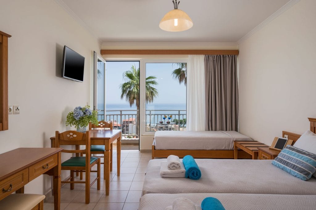 HA Standard studio sea view