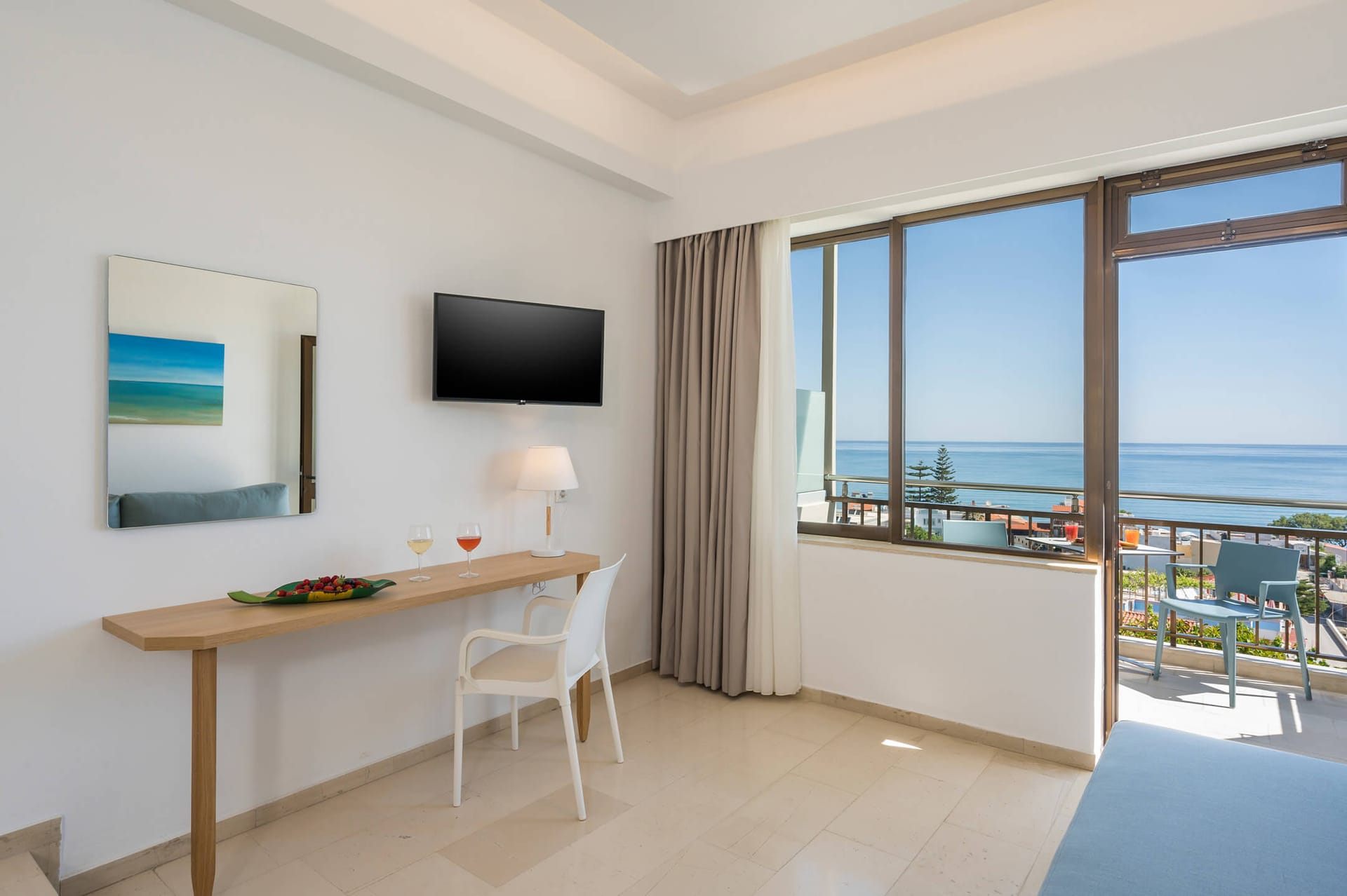 HA Superior Studio sea view