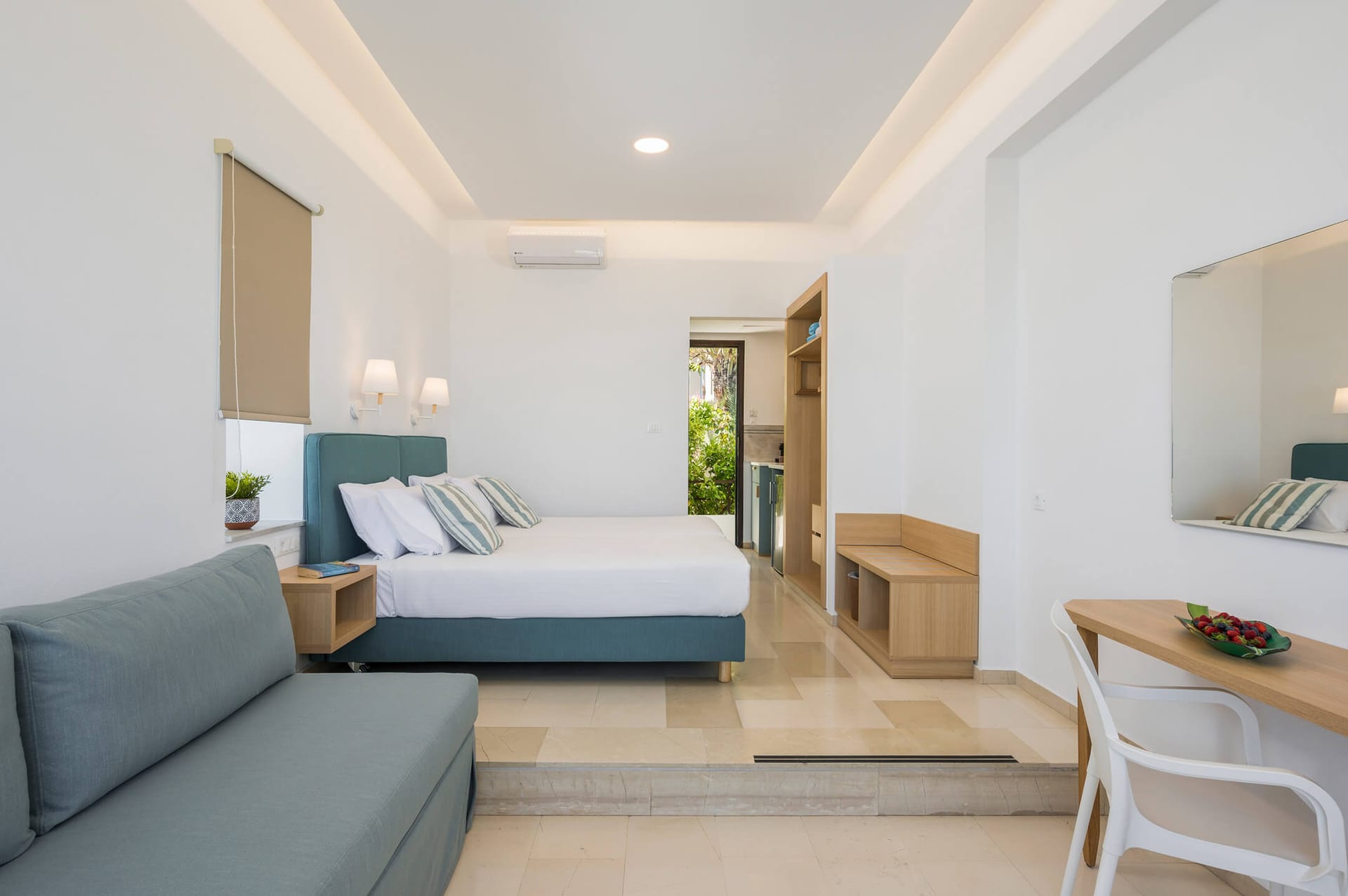 HA Superior Studio sea view