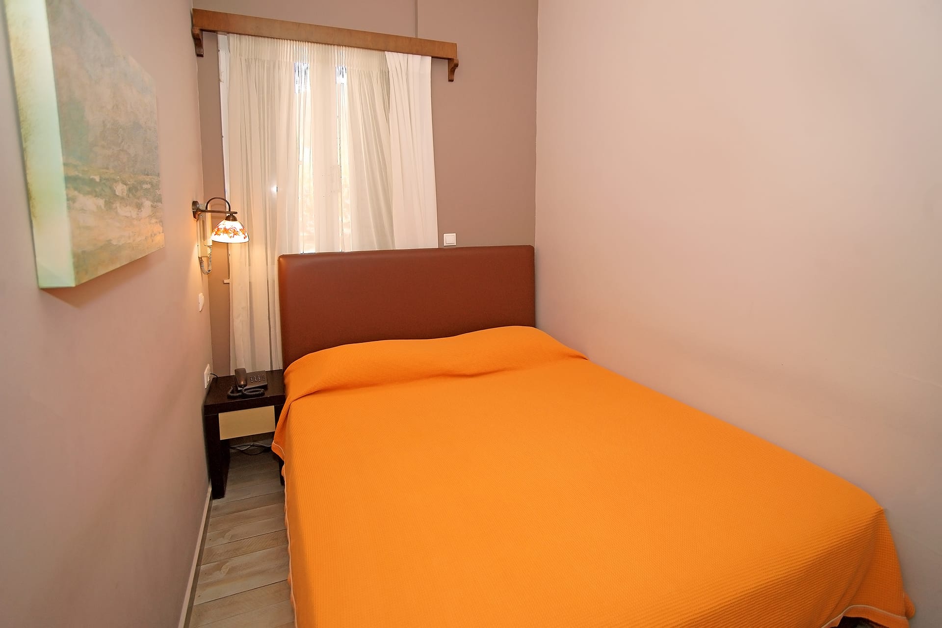 Single Room Ground Floor (No Balcony)