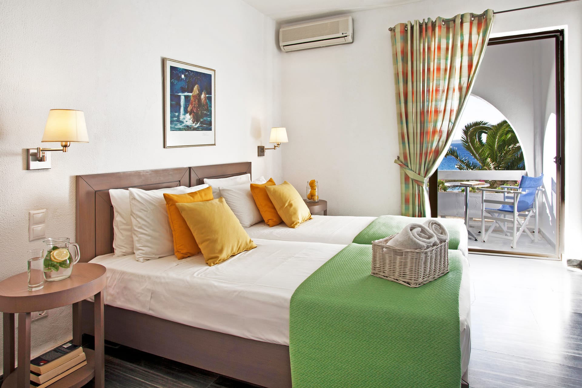 Standard Double or Twin Room with Sea View Pool Floor