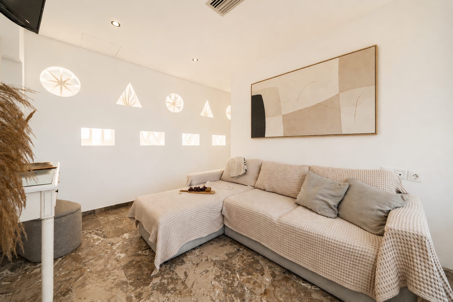Seaside Family Apartment