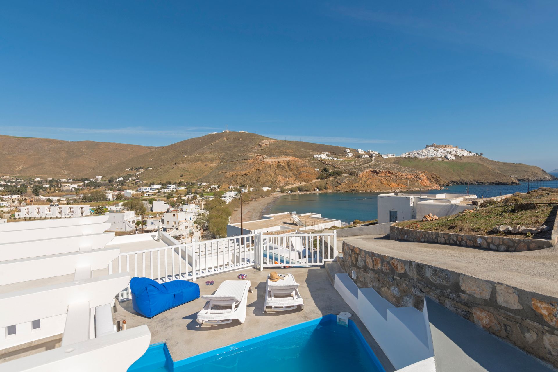 Villa Seabed