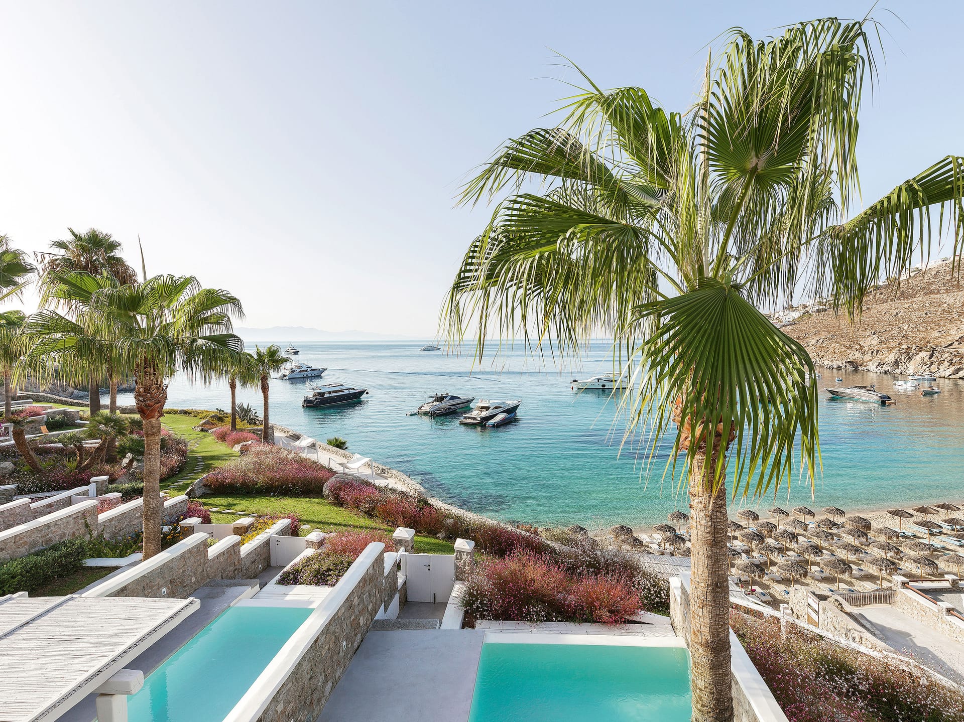 Open Plan Suite with Private Pool