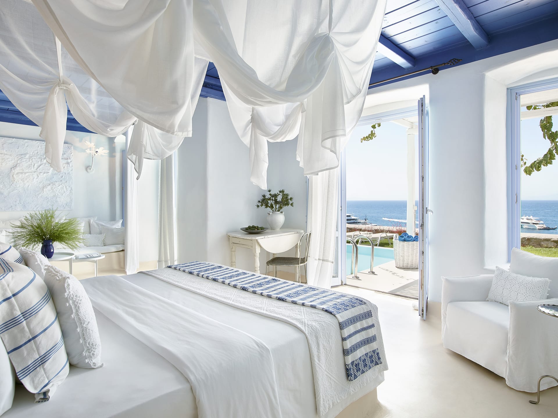 Cobalt Blu Villa with Private Pool