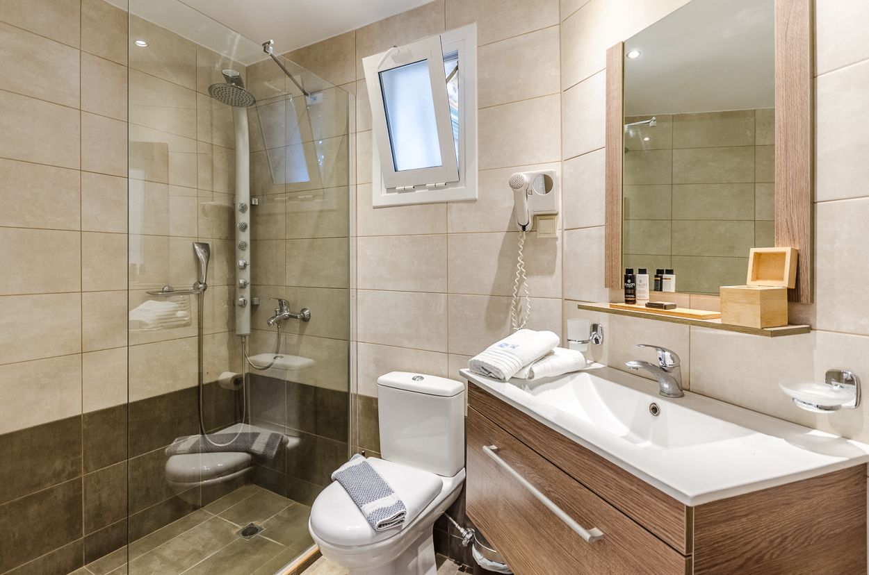 Junior Suite | 180° Sea &amp; Sunrise View [35 m²]