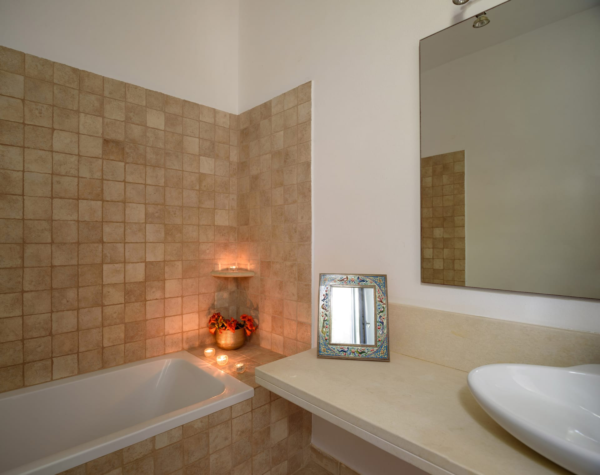 Deluxe Villa Althea with Hot Tub