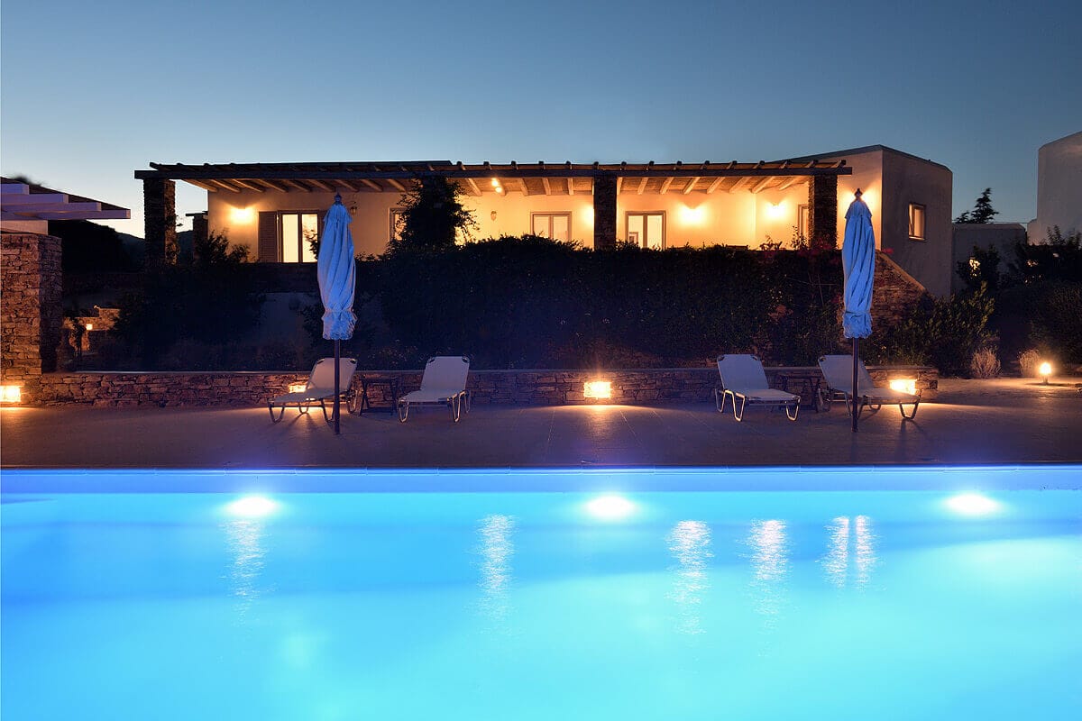 Five Bedroom Villa Niovi