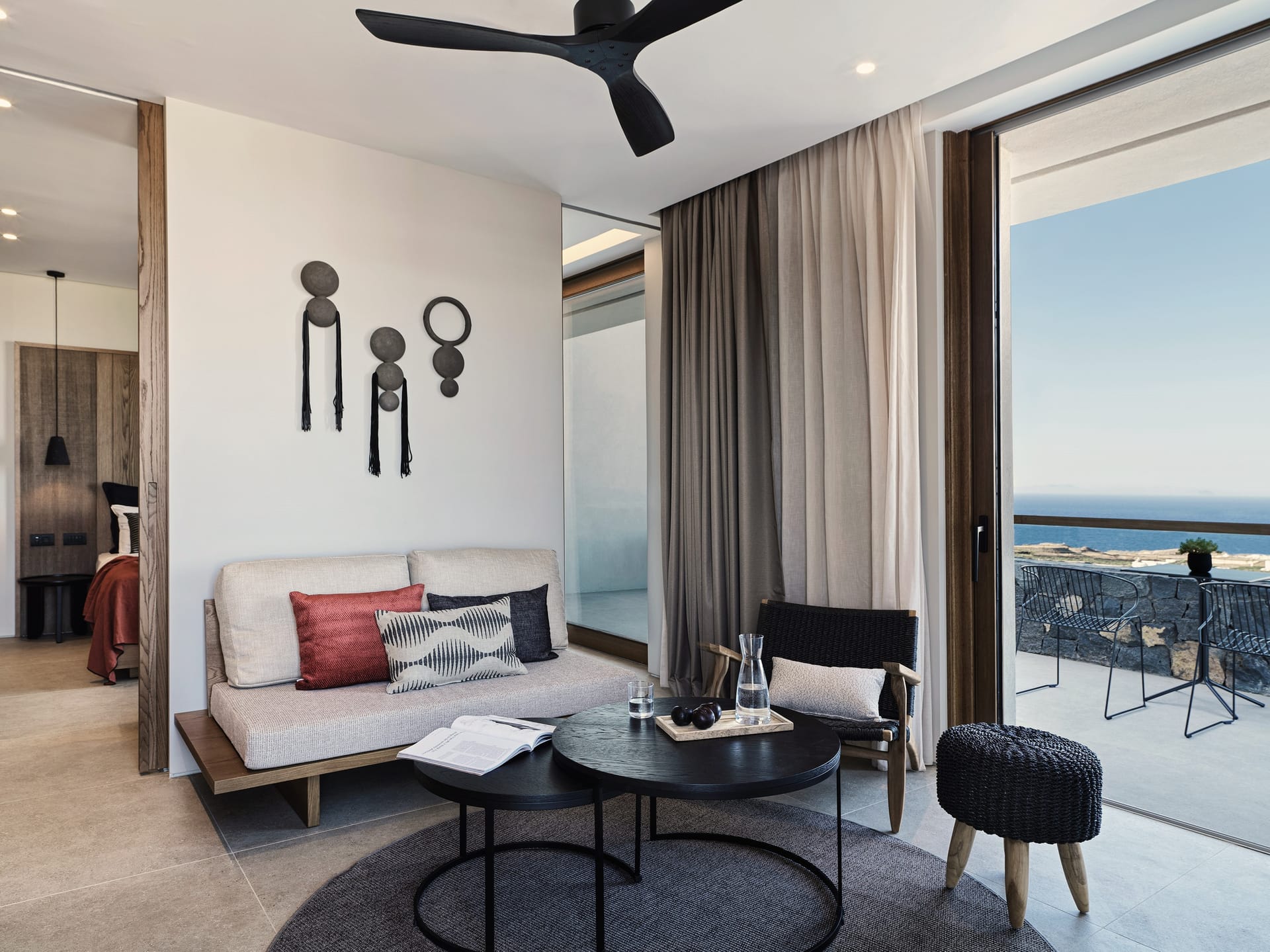 Lava Suite Sea View with Hot Tub