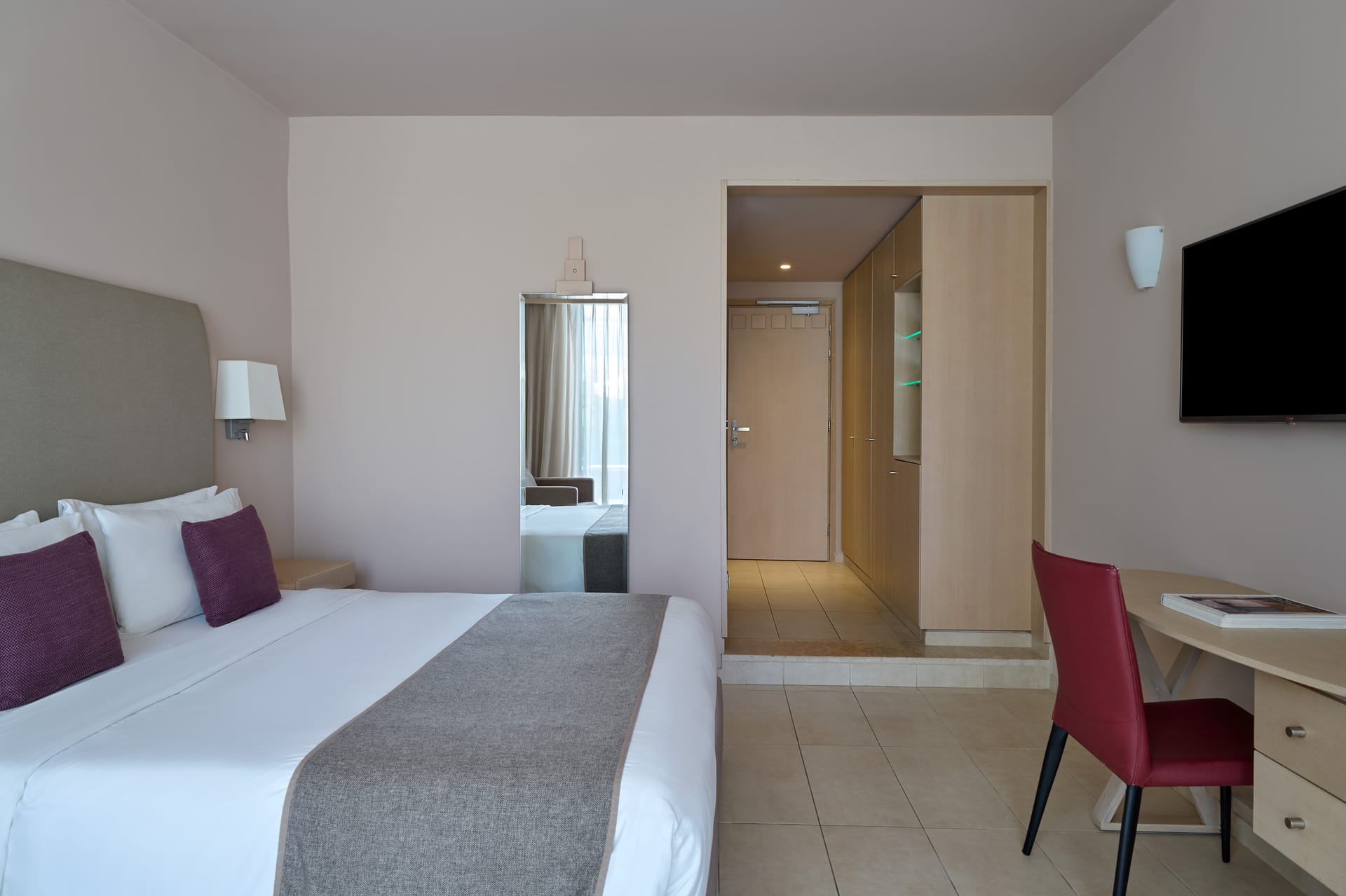 Double Room Swim Up Inland View