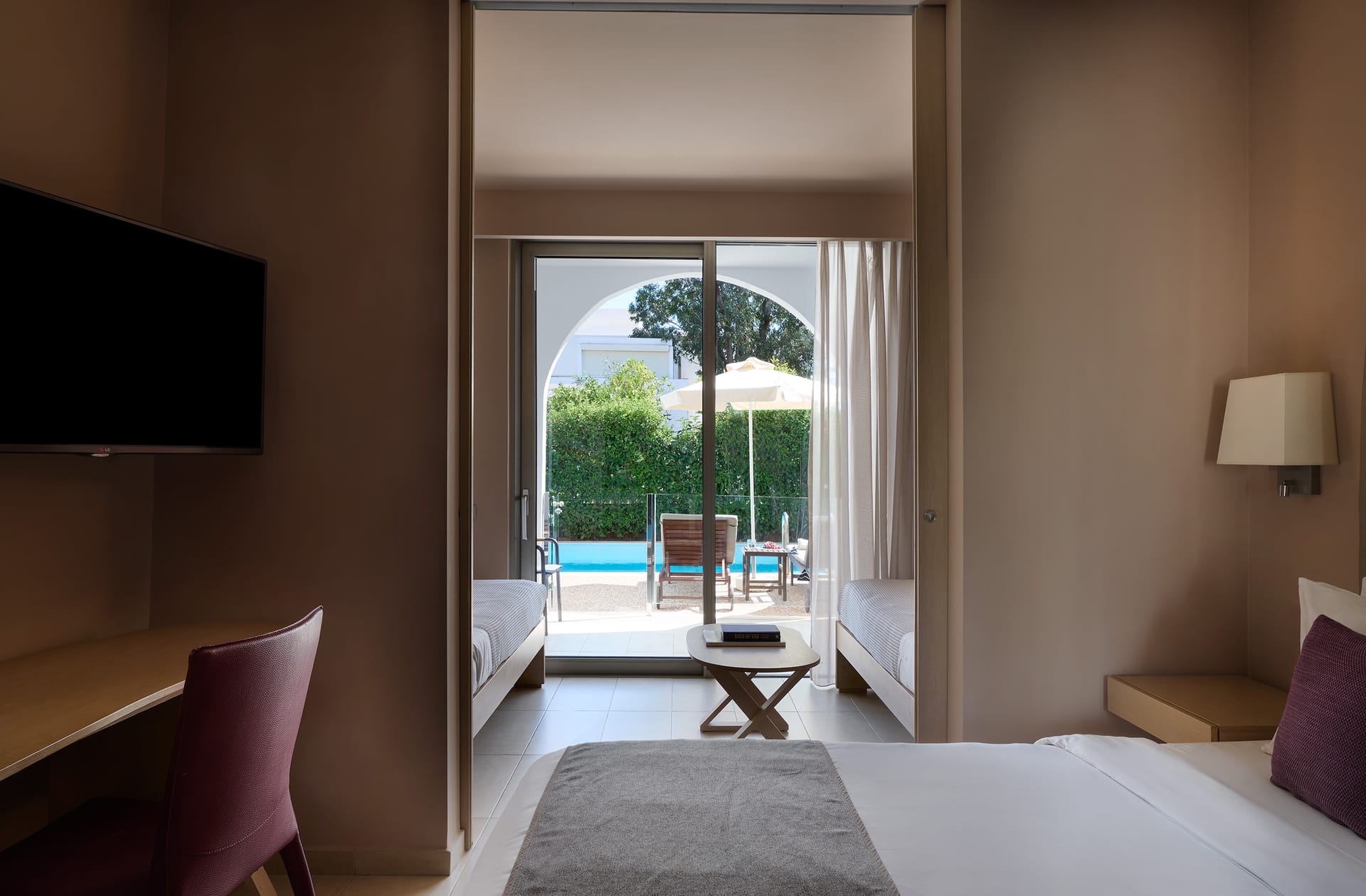 Family Room Sliding Doors Swim up Inland View