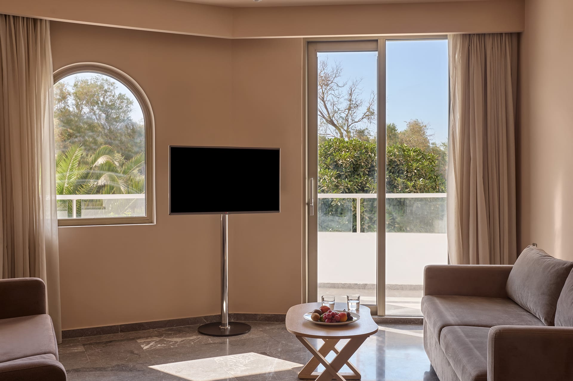 One Bedroom Suite Inland View