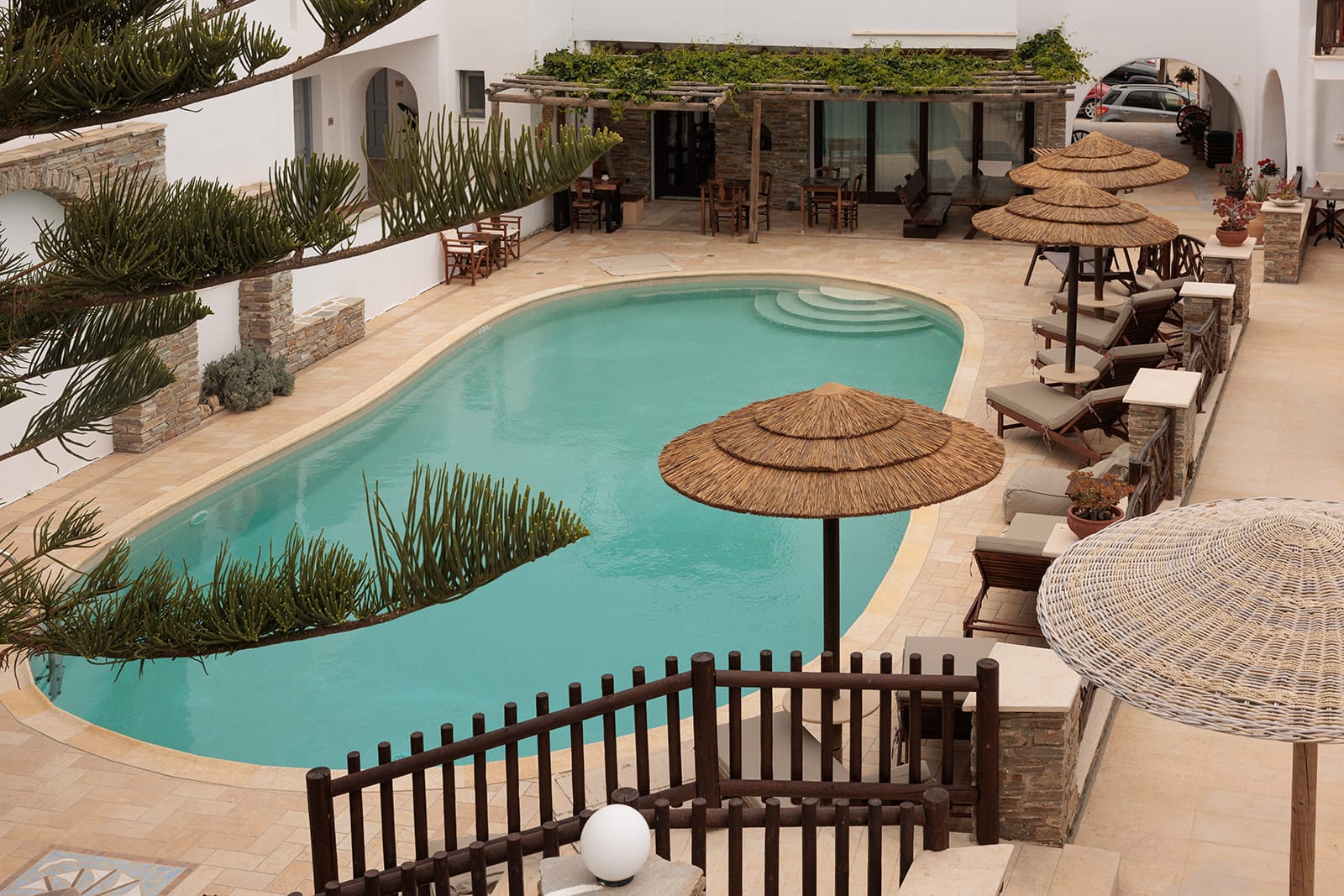 Triple Room with Pool view