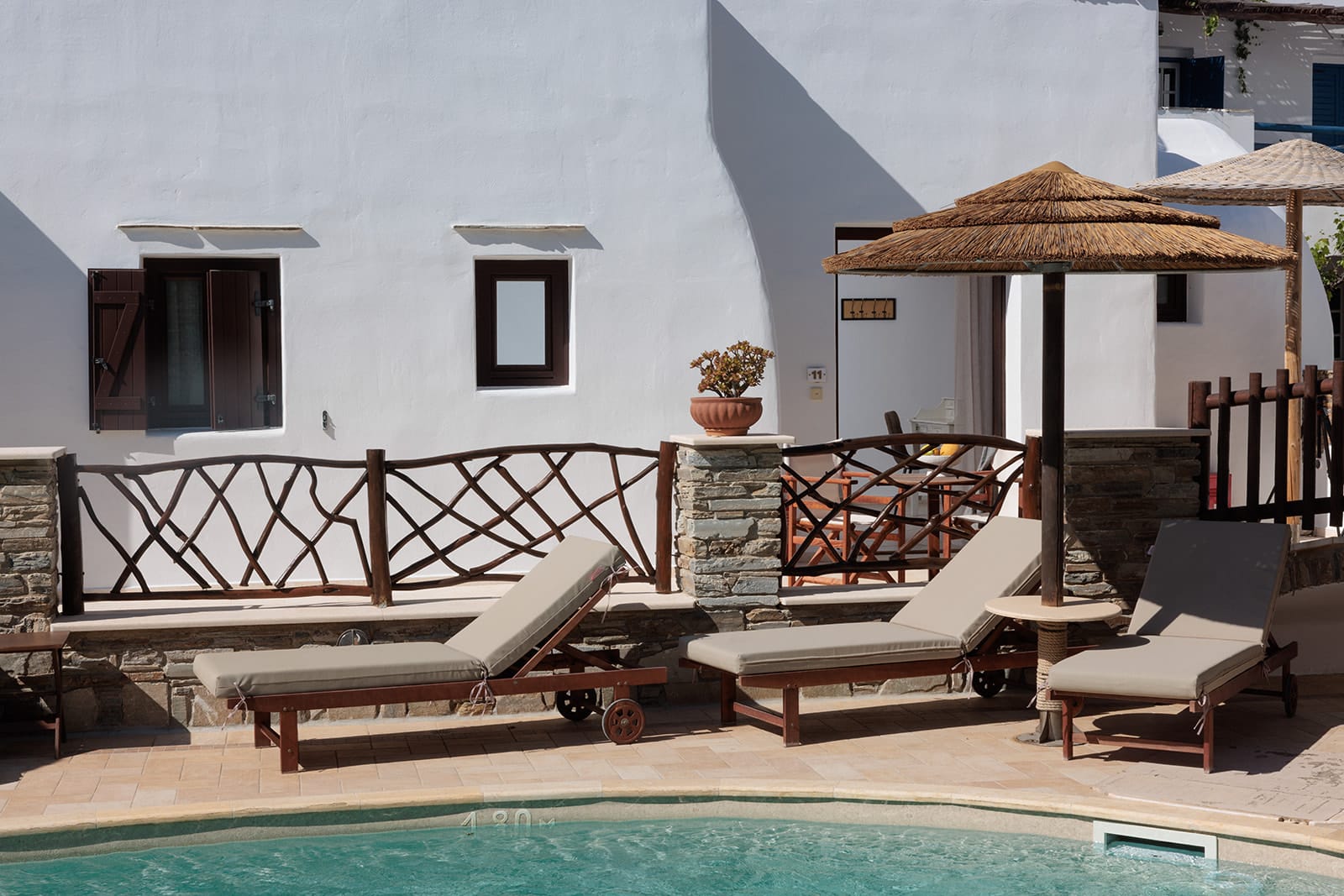 Triple Room with Pool view