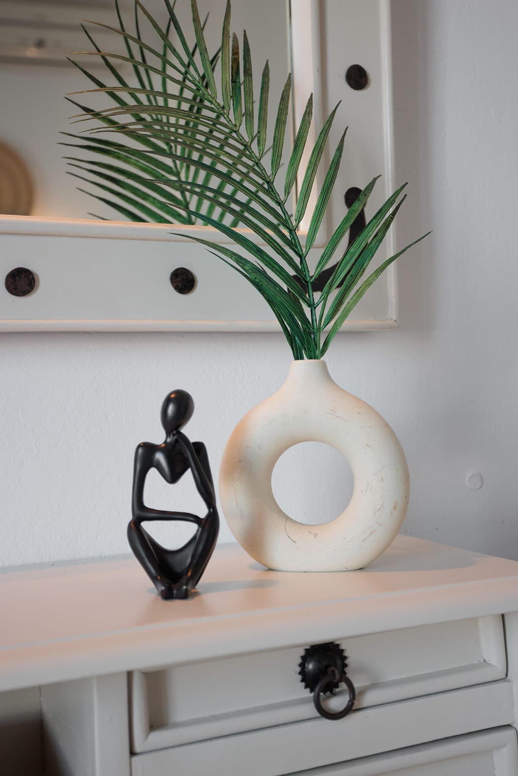 One-bedroom apartment with pool view