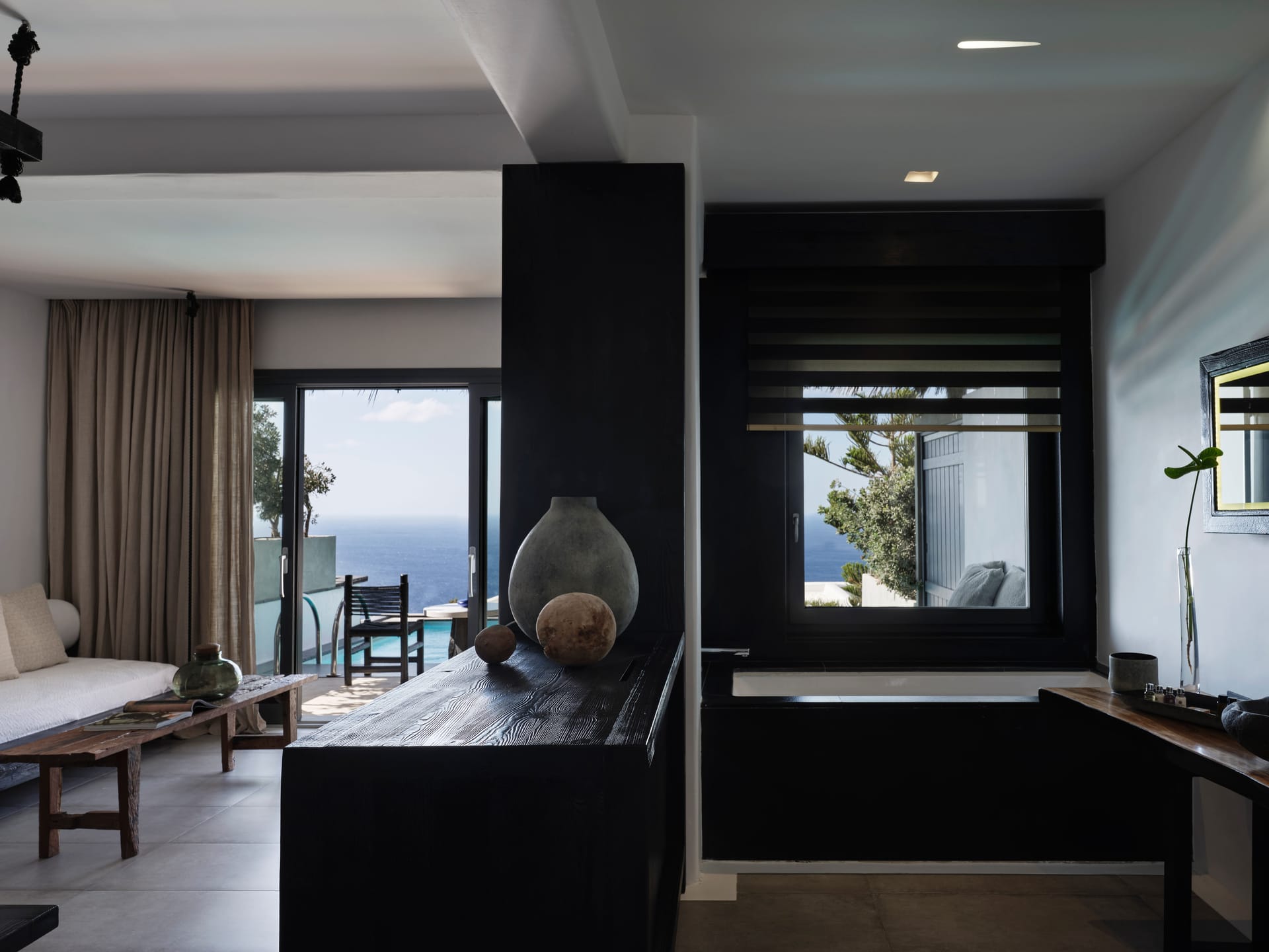 MAJESTIC Retreat Sea View Suite with Private Pool