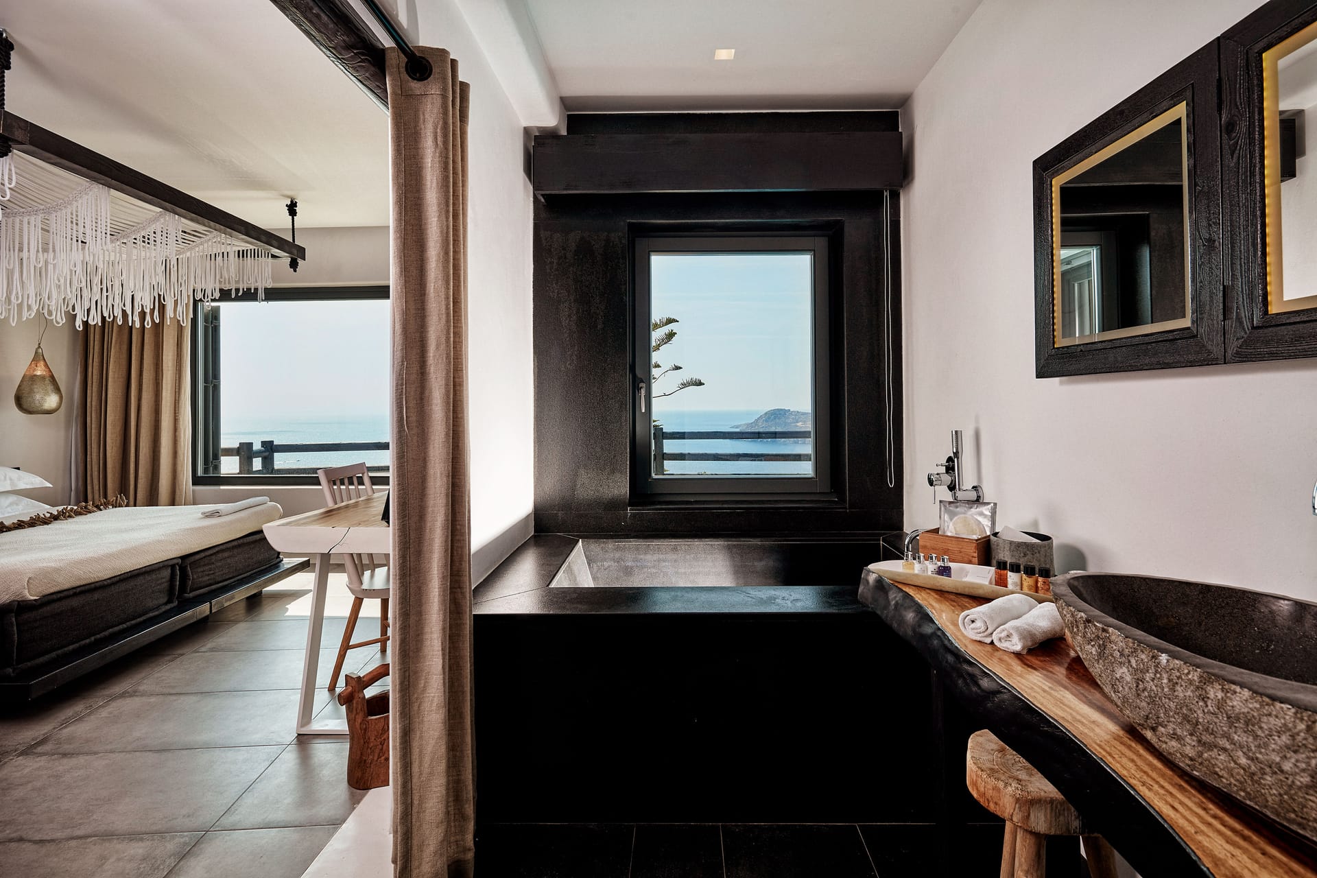 GRAND MAJESTIC Retreat Suite with Private Pool 