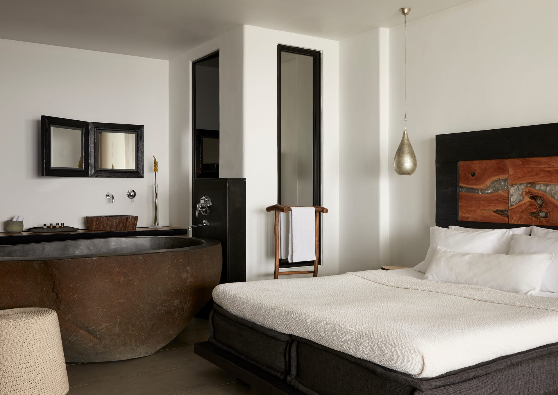 GRAND MAJESTIC 5-Bedroom VILLA with Private Pool