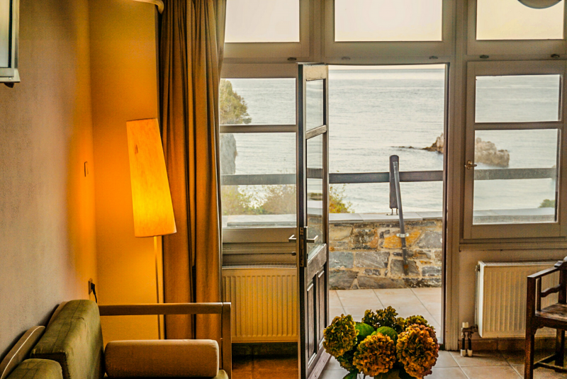 Studio with balcony first floor + Seaview