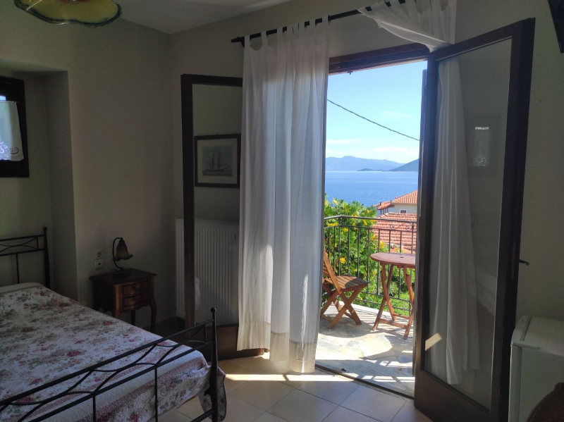 Double Room with balcony and sea view #B1