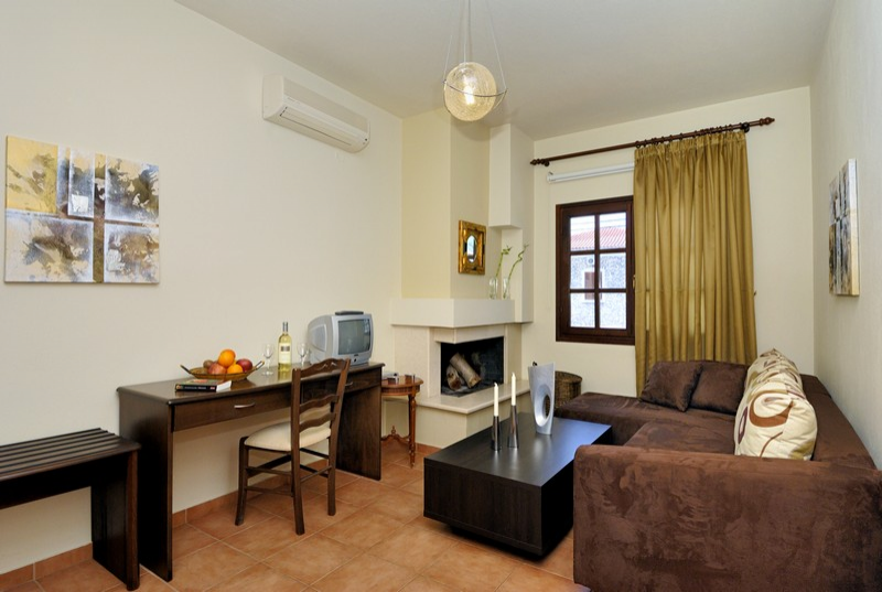 Superior suite  for 3 adults or 2 adults + 1 child with pool view/sea view #5