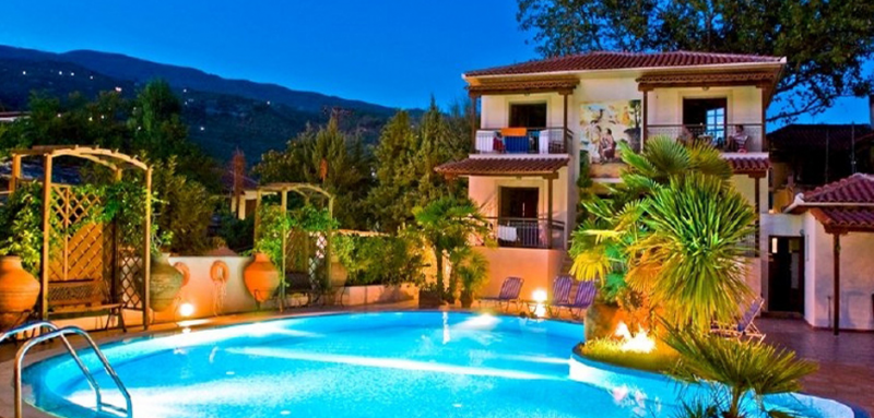 Double studio pool view #7/8