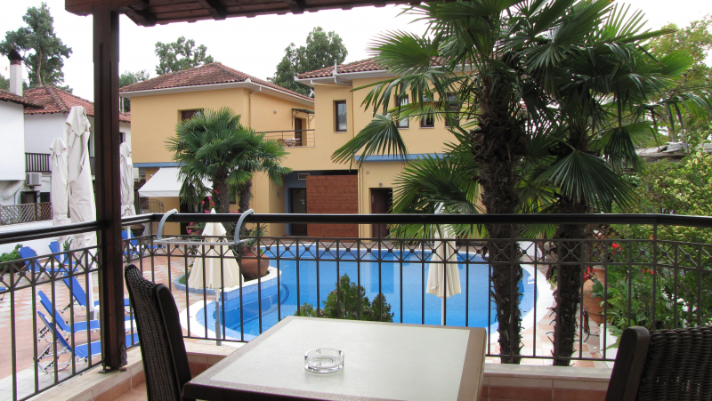 Double studio pool view #7/8