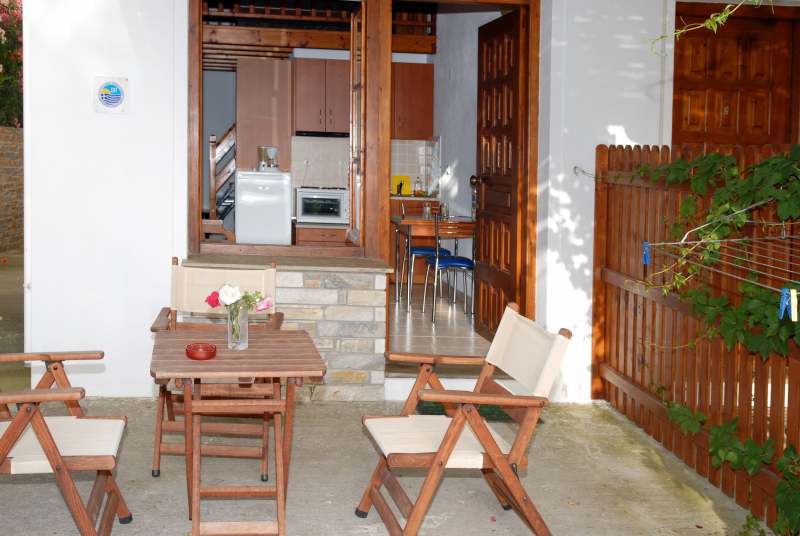 Studio with sea view first floor # 4