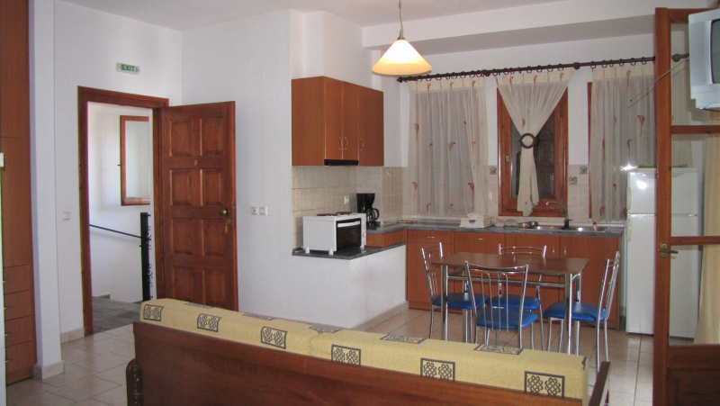 Studio with garden view first floor # 6