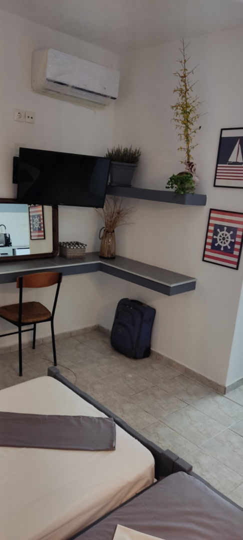 No 3 Petite Economic Studio for 2 Pers. # Nr 3