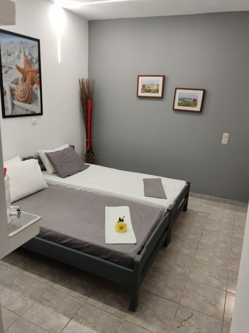 No 4 Petite Economic Studio for 4 Pers. on two floors  # Nr 4