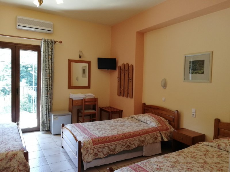 Quad room with forest view # breakfast included