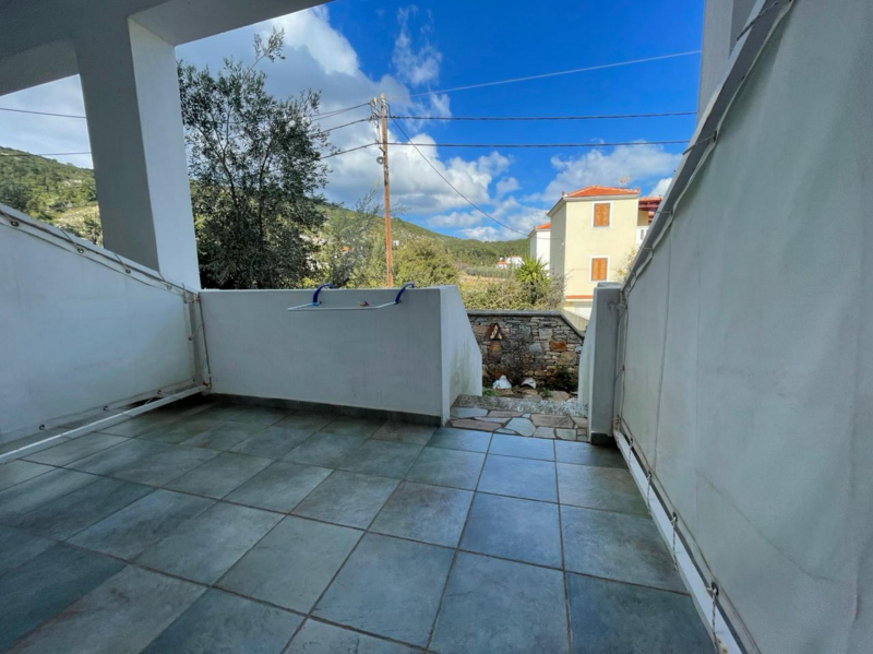 Studio with balcony and kitchinette on the ground floor #Nr3