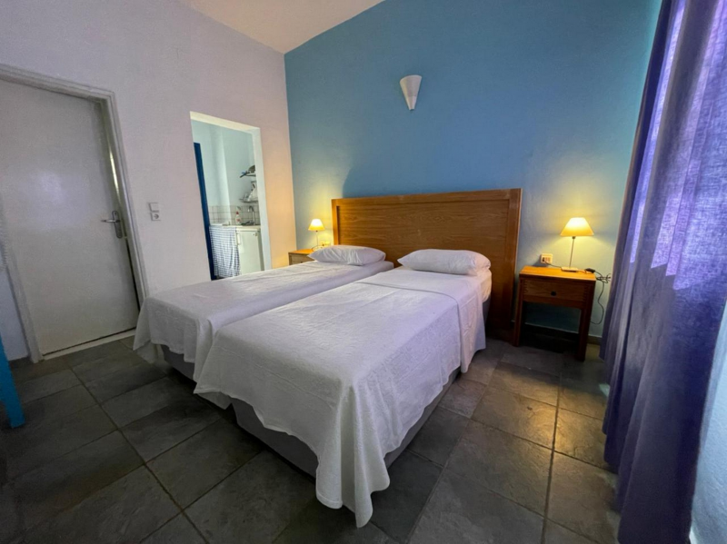 Room with balcony and kitchinette on the ground floor #Nr4