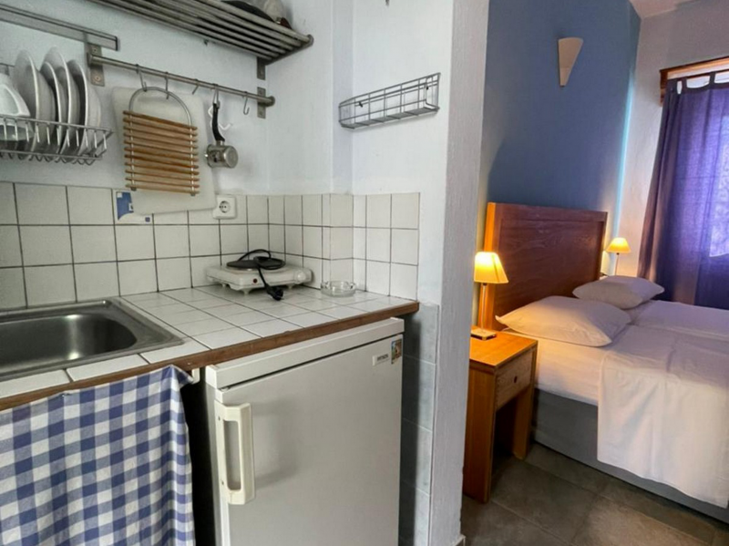 Room with balcony and kitchinette on the ground floor #Nr4