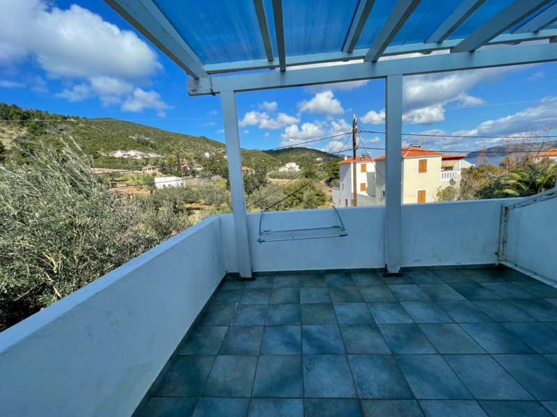 Studio with balcony and kitchinette on the first floor #Nr10