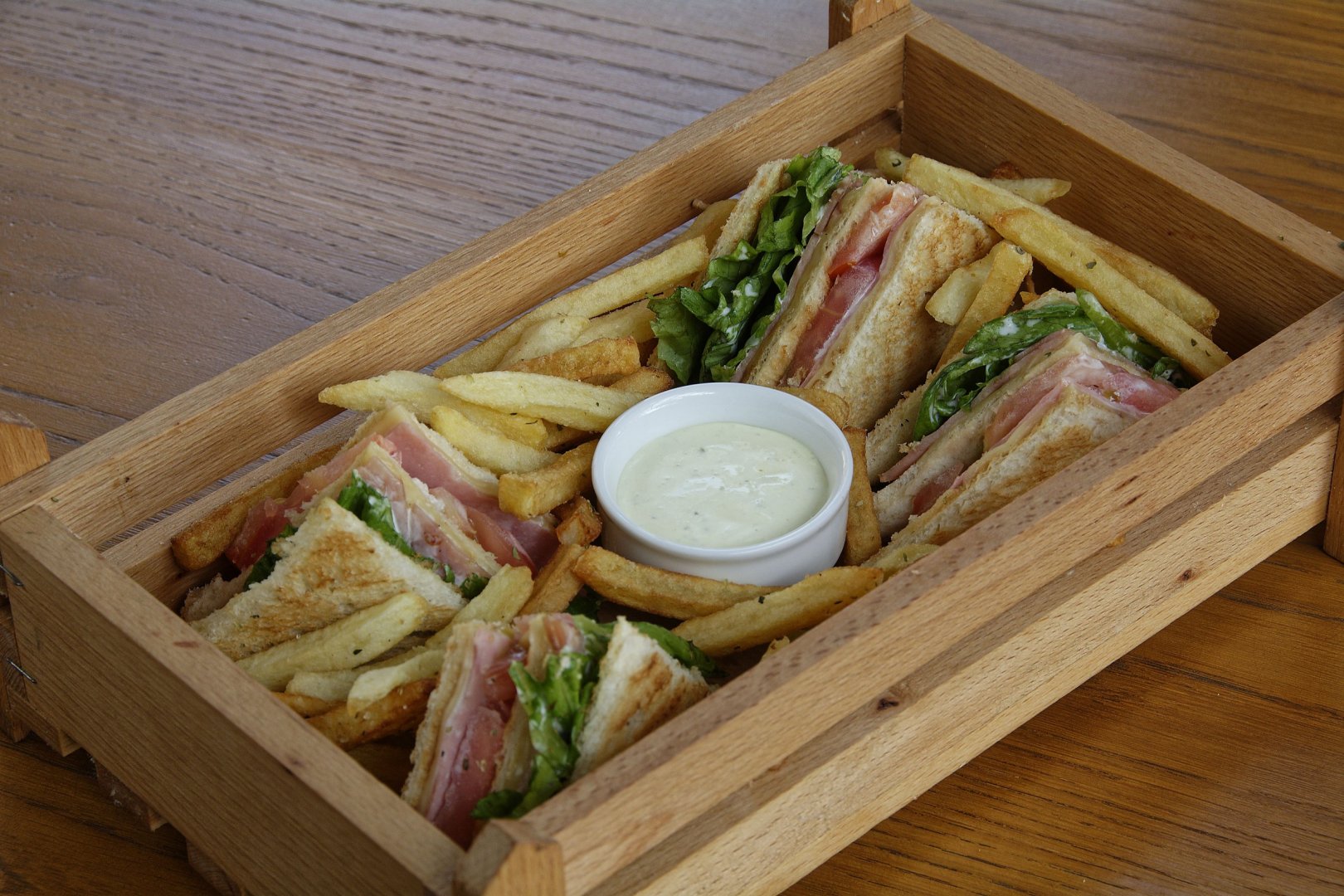 Enalion Hotel Restaurant